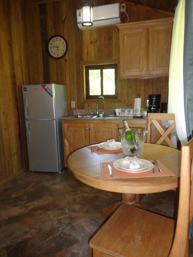 J&H Garden Cabinas Bocas del Toro Buitenkant foto
