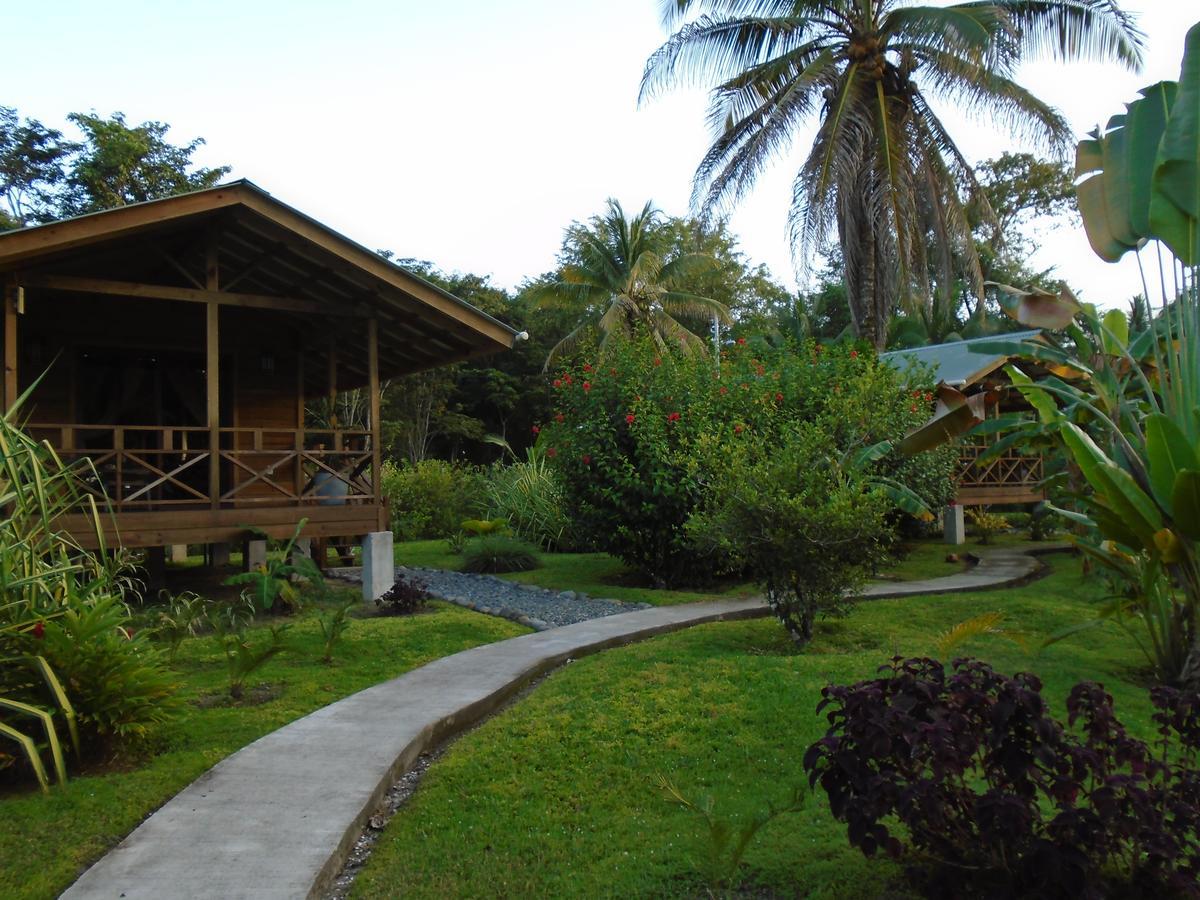 J&H Garden Cabinas Bocas del Toro Buitenkant foto